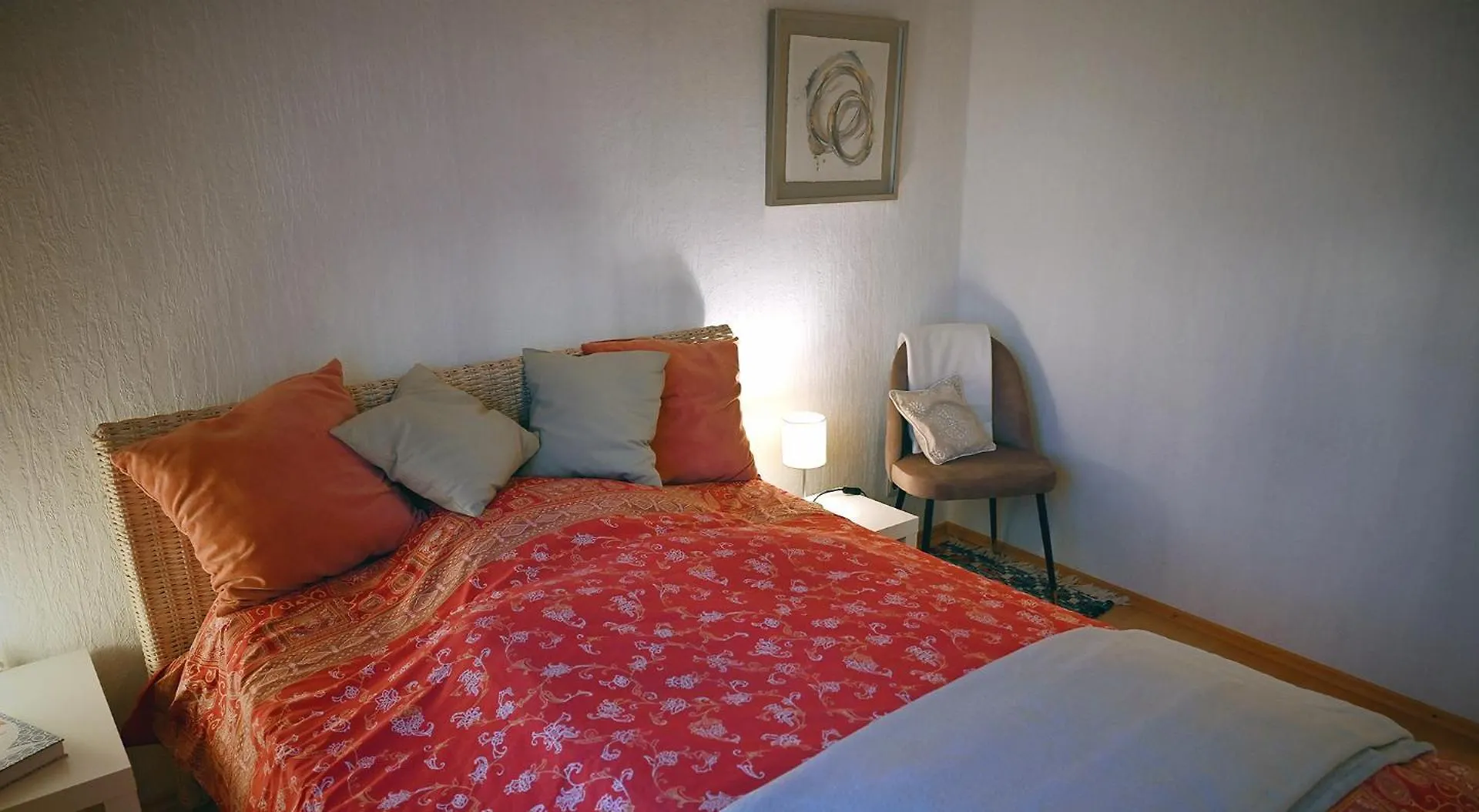 Grosse Und Schoene Ferienwohnung In Isernhagen
